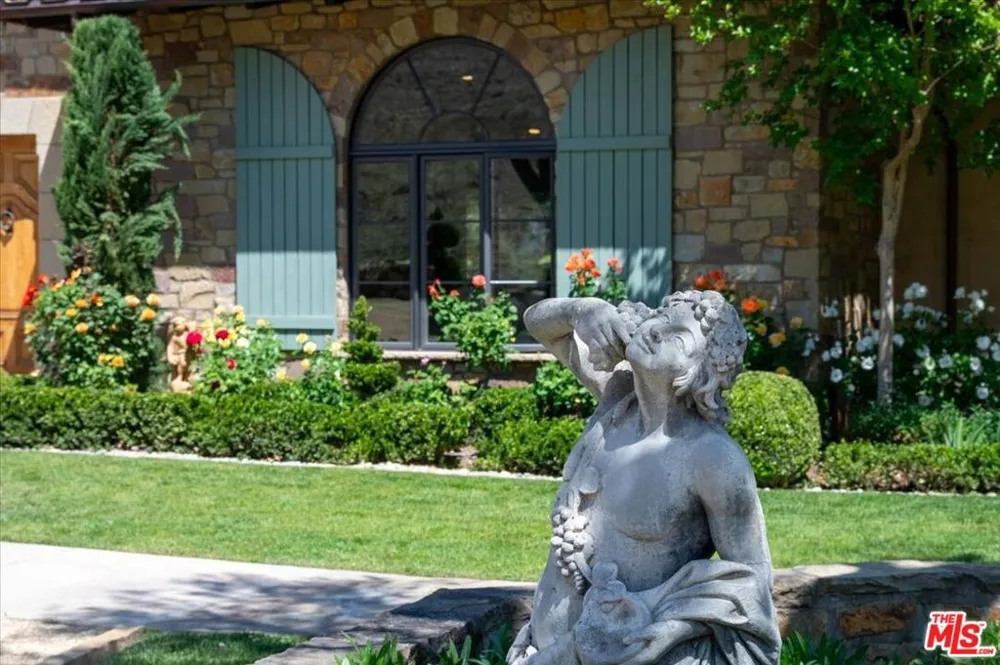 2553 Santa Barbara Avenue Los Olivos, CA 93441
