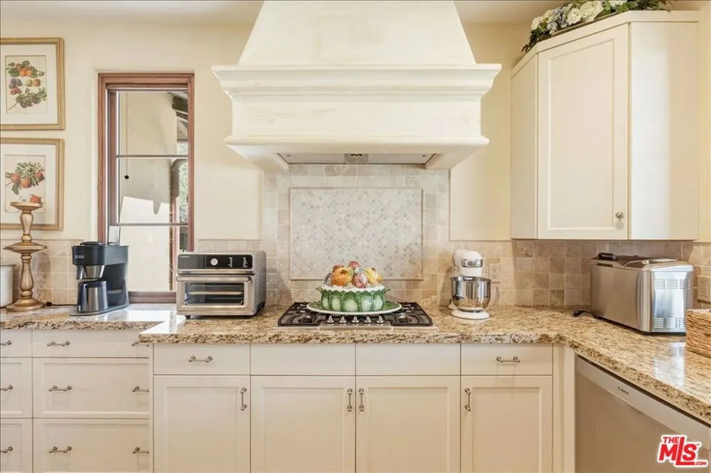 2553 Santa Barbara Avenue Los Olivos, CA 93441