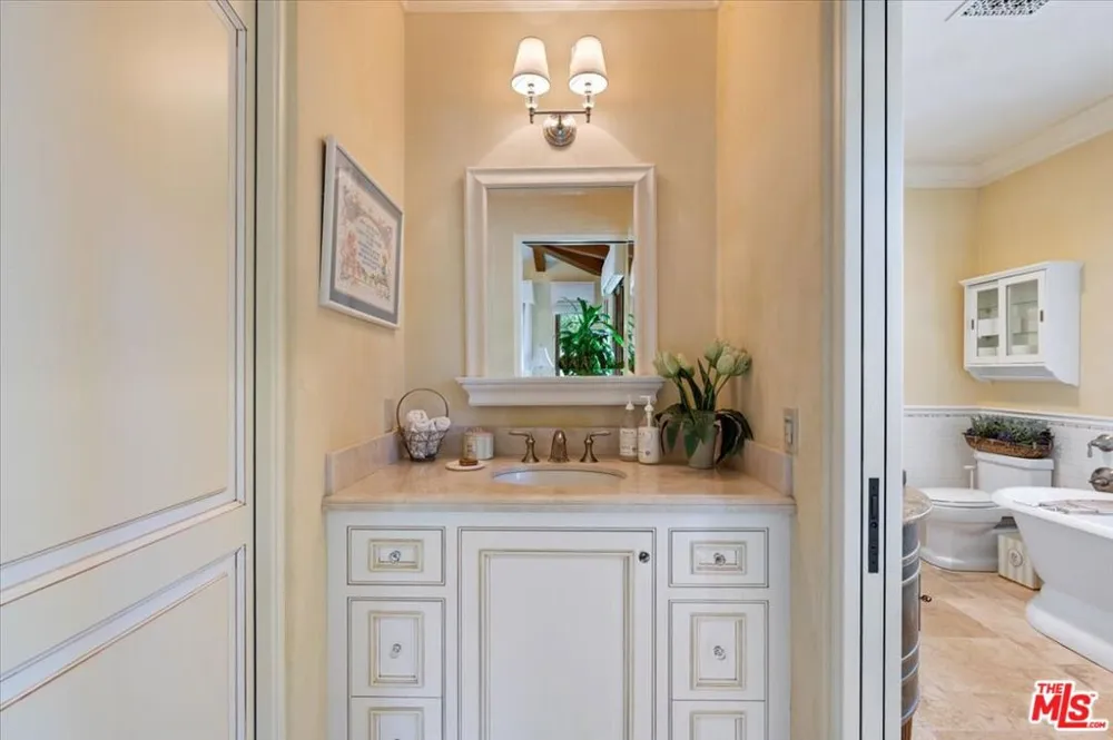 2553 Santa Barbara Avenue Los Olivos, CA 93441