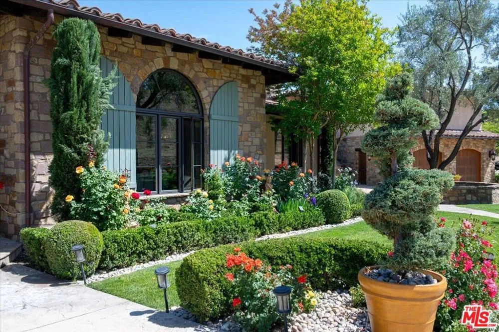 2553 Santa Barbara Avenue Los Olivos, CA 93441