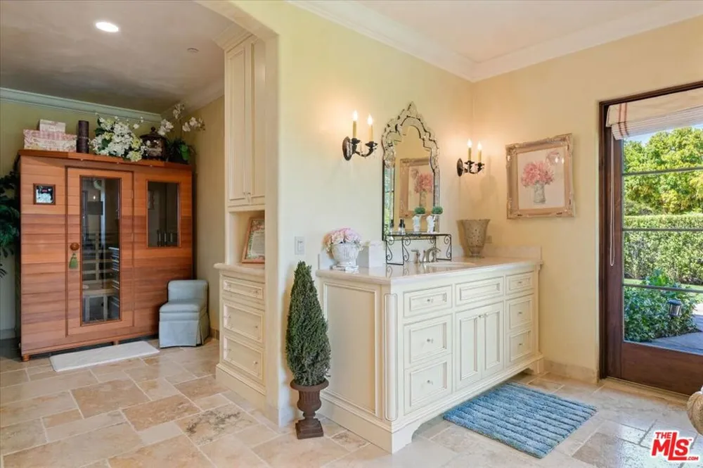 2553 Santa Barbara Avenue Los Olivos, CA 93441