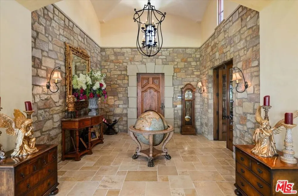 2553 Santa Barbara Avenue Los Olivos, CA 93441