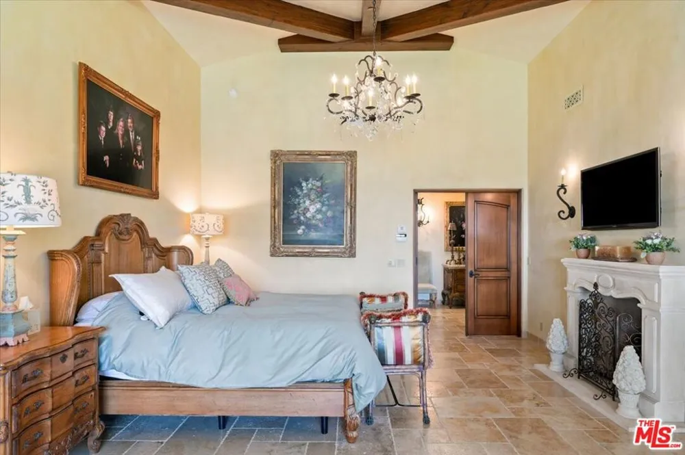 2553 Santa Barbara Avenue Los Olivos, CA 93441