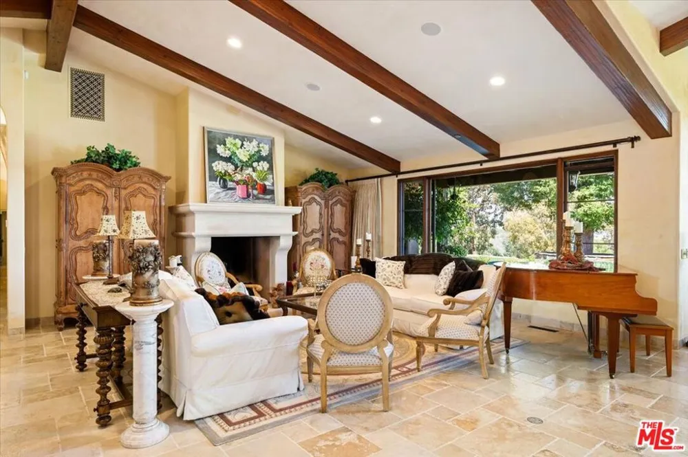 2553 Santa Barbara Avenue Los Olivos, CA 93441