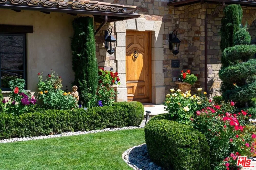 2553 Santa Barbara Avenue Los Olivos, CA 93441