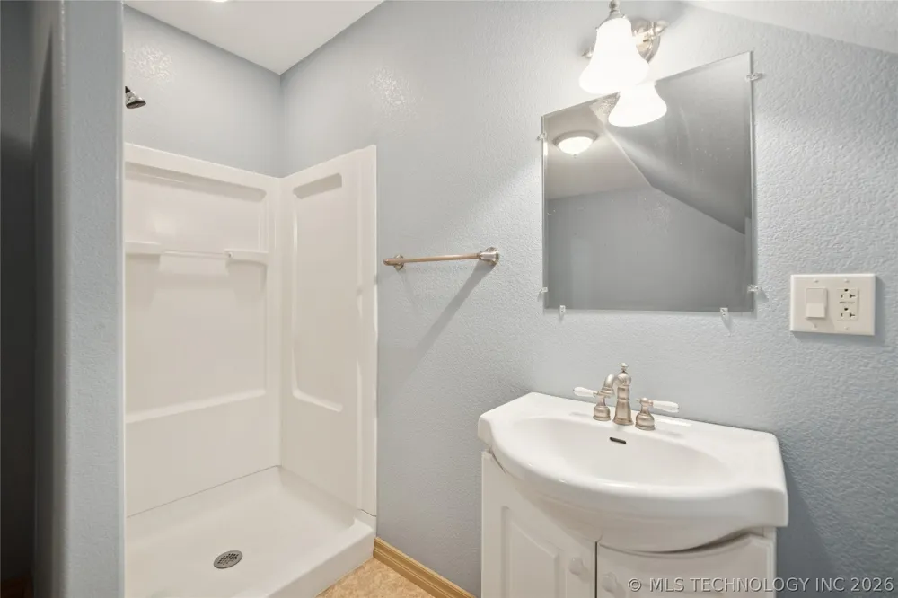 9122 Ns 3540 Road Prague, OK 74864