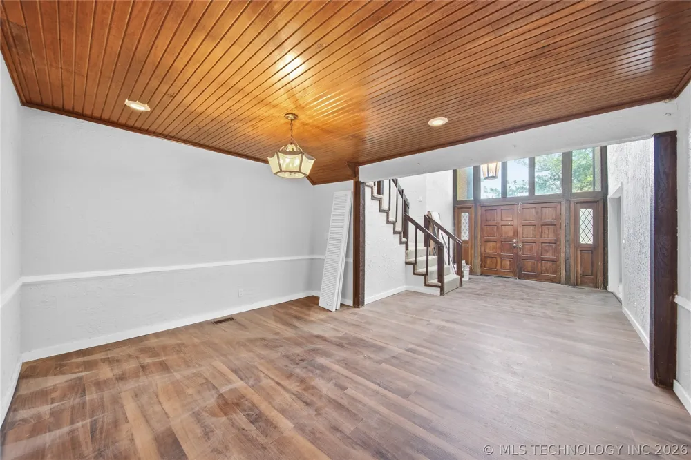 3928 E 60th Place Tulsa, OK 74135