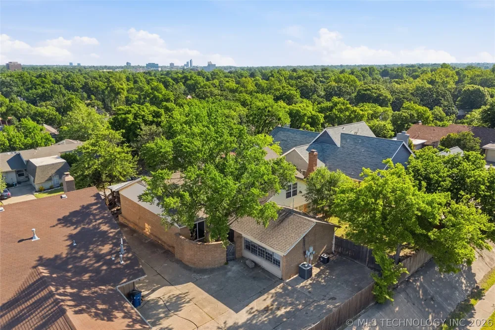3928 E 60th Place Tulsa, OK 74135