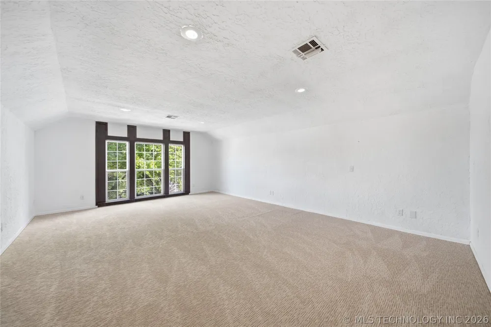 3928 E 60th Place Tulsa, OK 74135