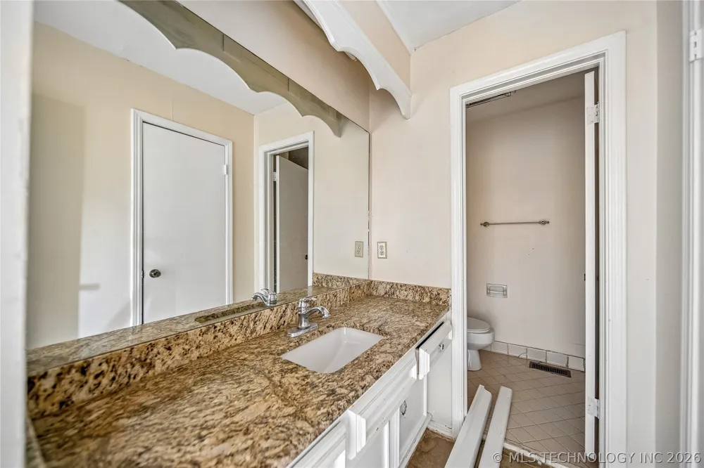 3928 E 60th Place Tulsa, OK 74135
