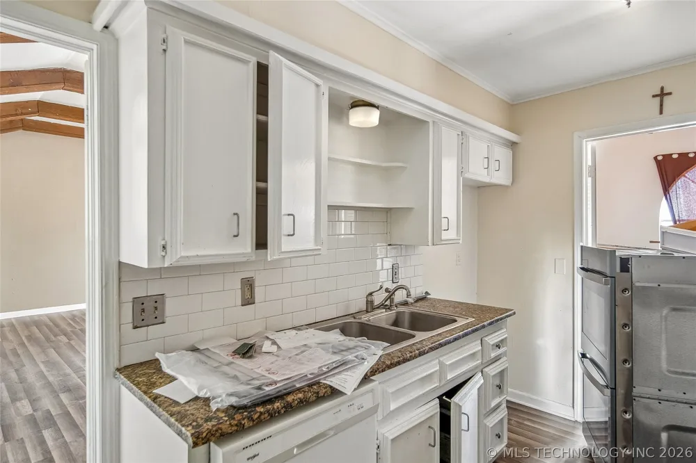 3928 E 60th Place Tulsa, OK 74135
