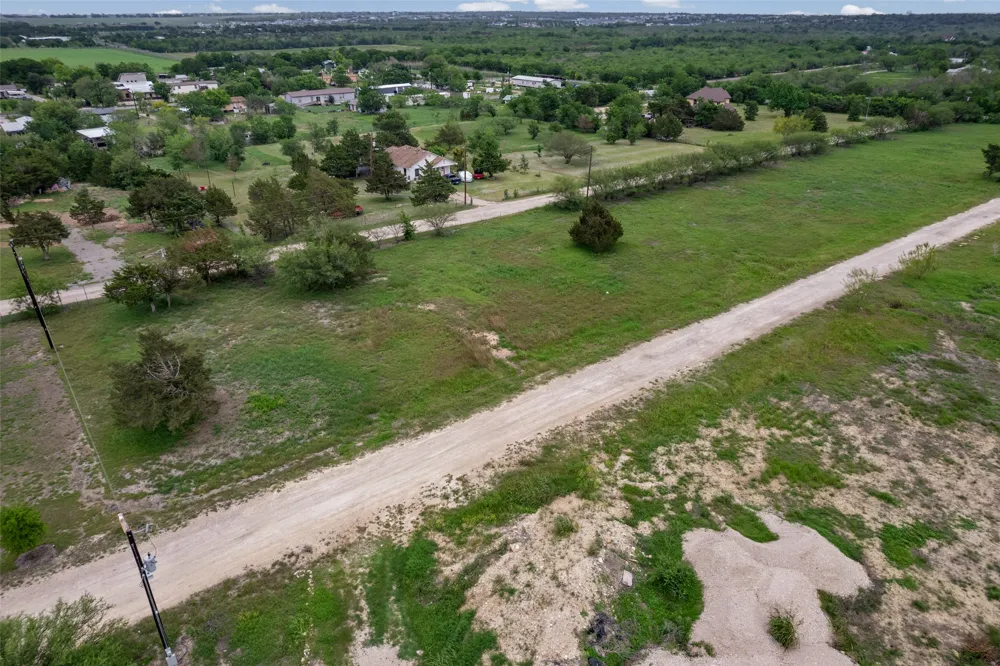 11622 Doyle Overton Road Mustang Ridge, TX 78719