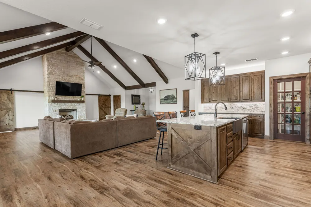 515 Sales Road Windthorst, TX 76389