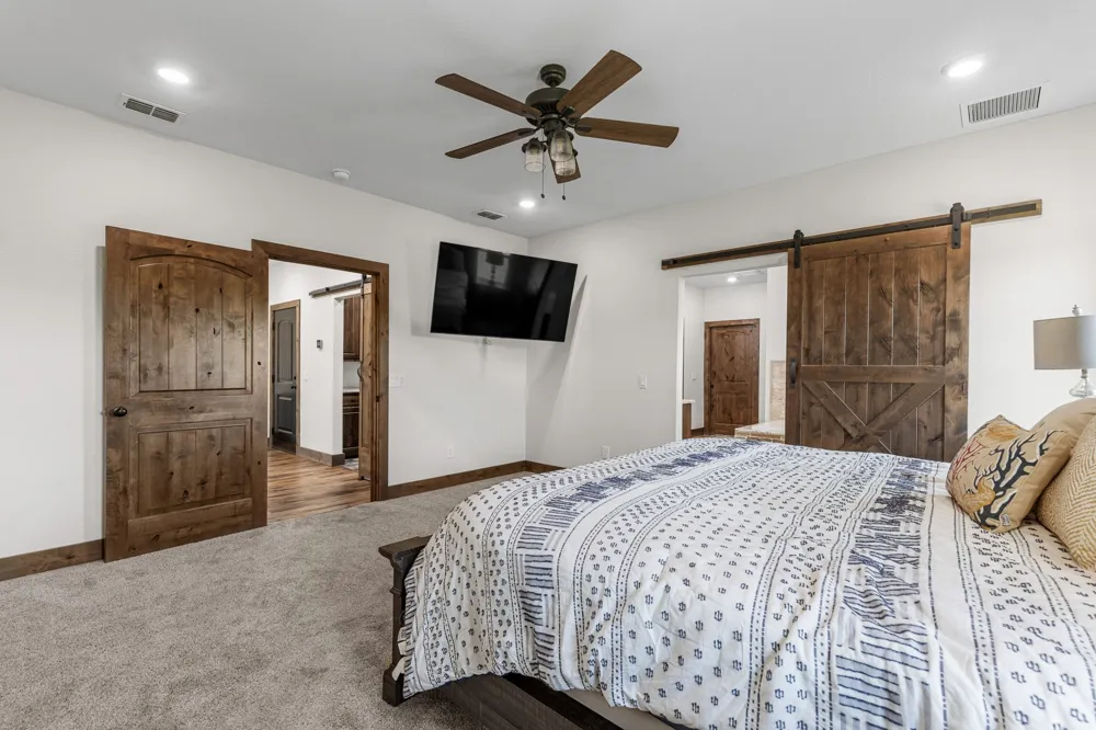 515 Sales Road Windthorst, TX 76389