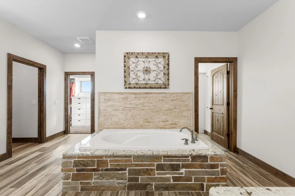 515 Sales Road Windthorst, TX 76389