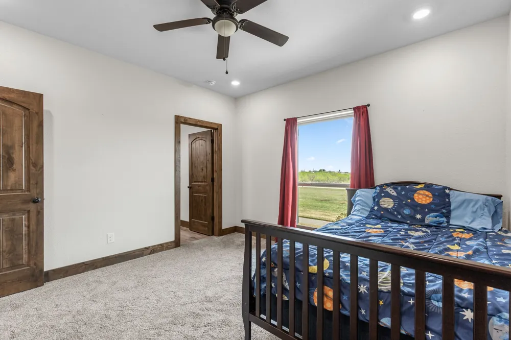 515 Sales Road Windthorst, TX 76389