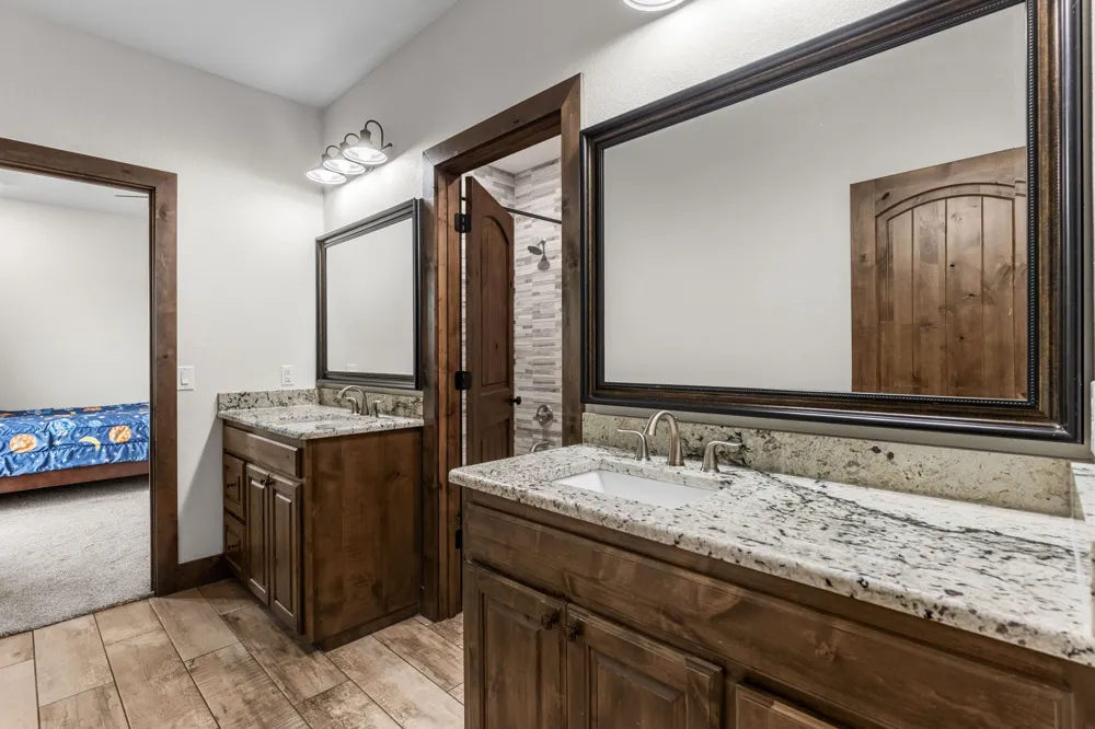 515 Sales Road Windthorst, TX 76389