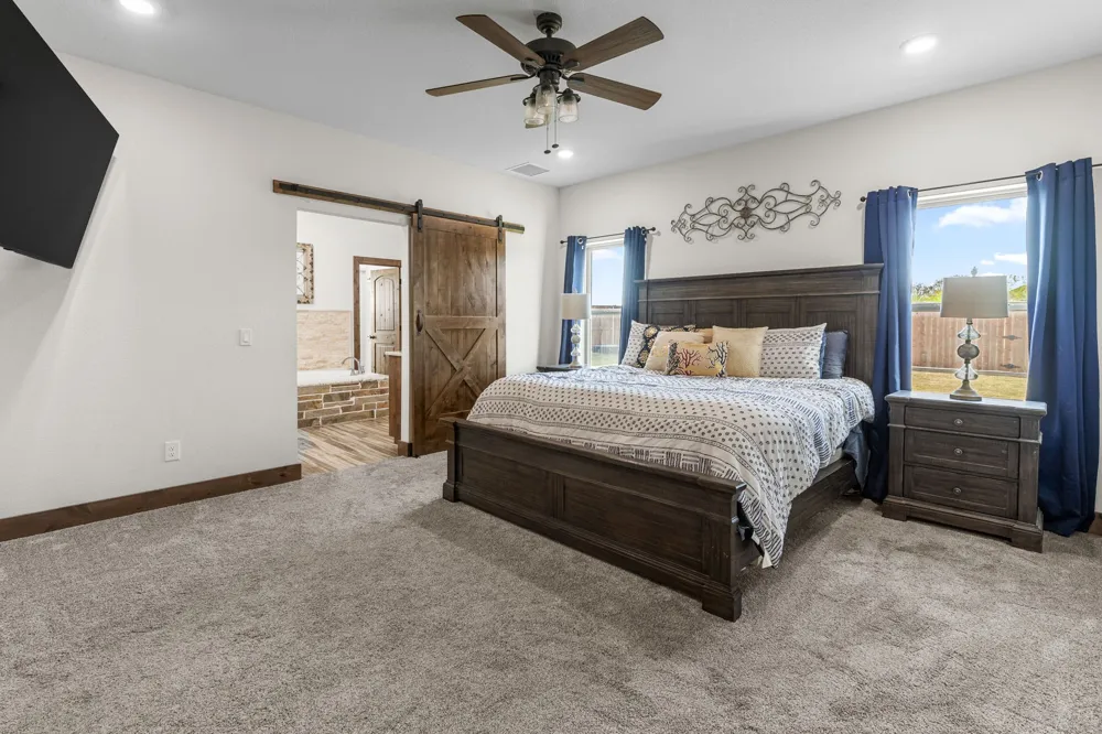 515 Sales Road Windthorst, TX 76389
