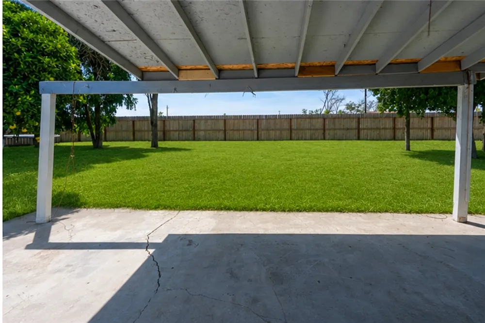 7251 Plainsburg Road Le Grand, CA 95333