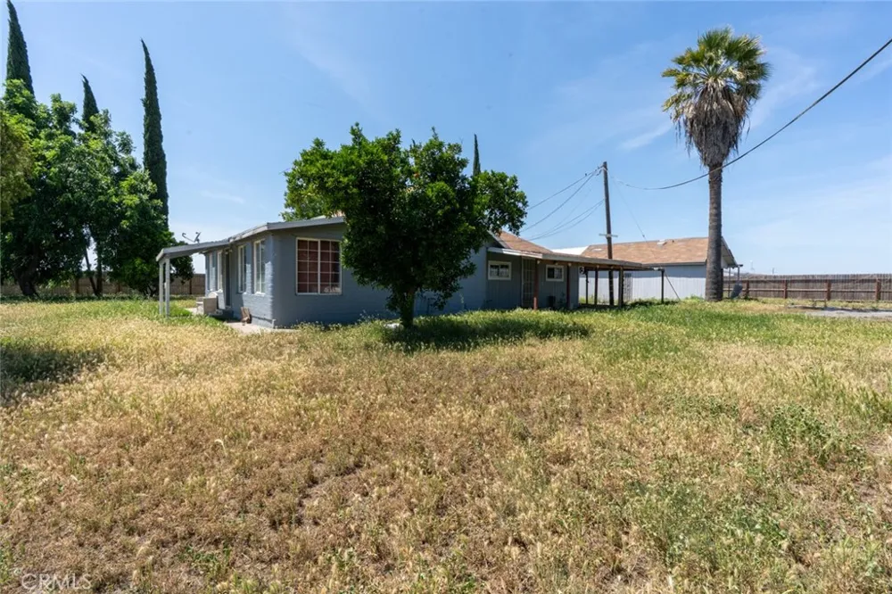 7251 Plainsburg Road Le Grand, CA 95333