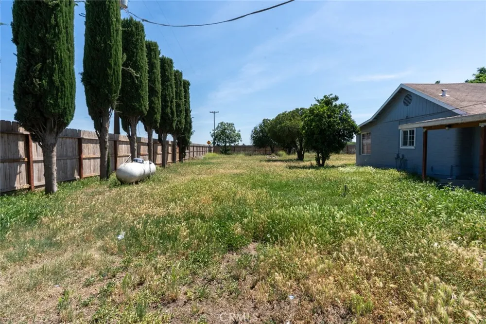 7251 Plainsburg Road Le Grand, CA 95333