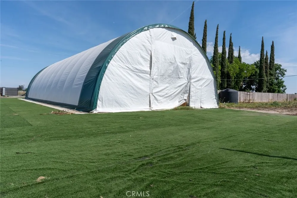 7251 Plainsburg Road Le Grand, CA 95333