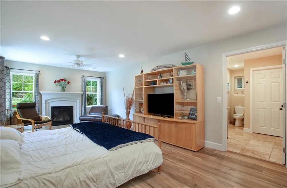 1835 Orville Avenue Cambria, CA 93428