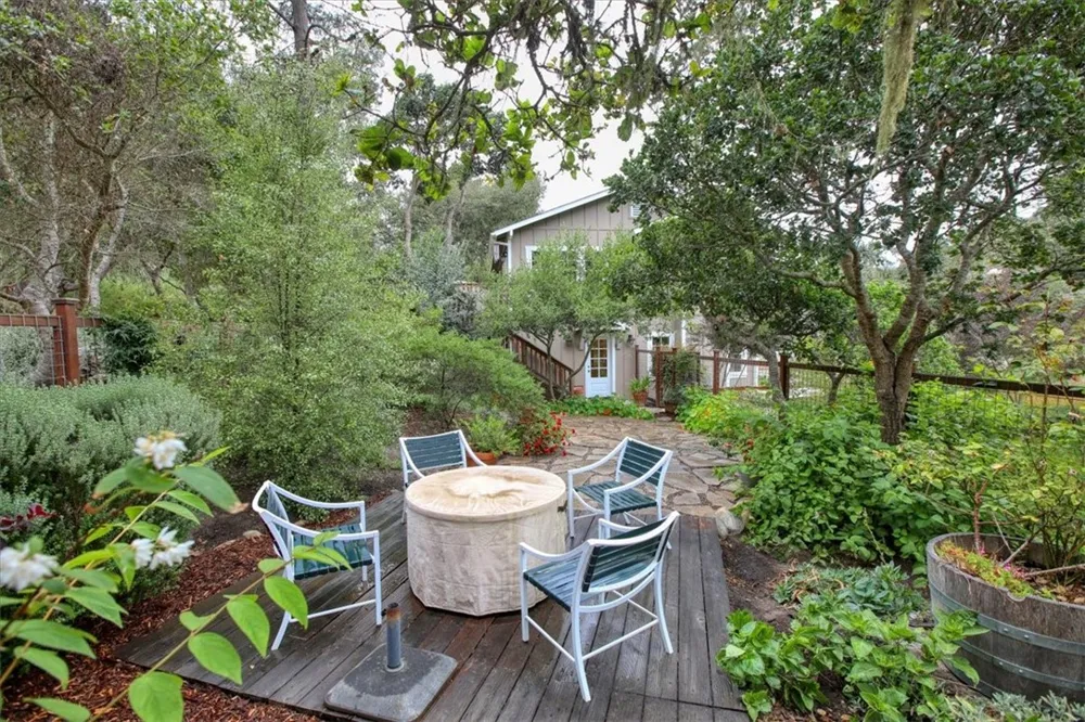 1835 Orville Avenue Cambria, CA 93428
