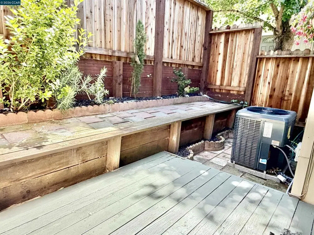 111 Ascot Ct #C Moraga, CA 94556