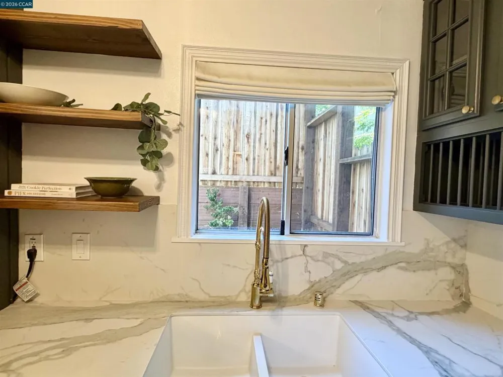 111 Ascot Ct #C Moraga, CA 94556