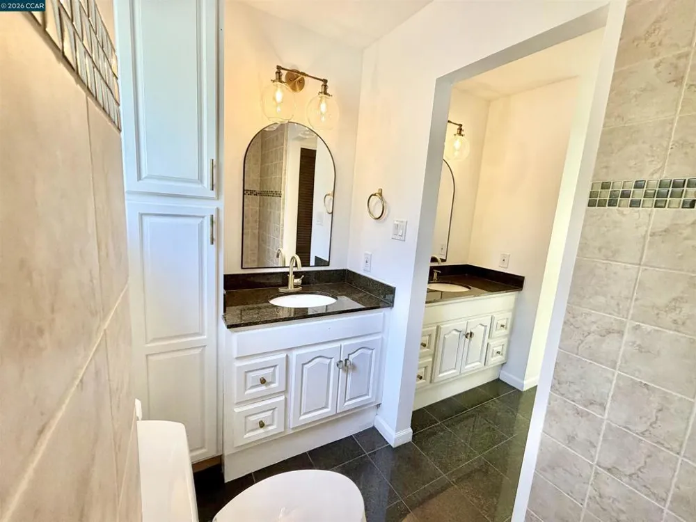 111 Ascot Ct #C Moraga, CA 94556
