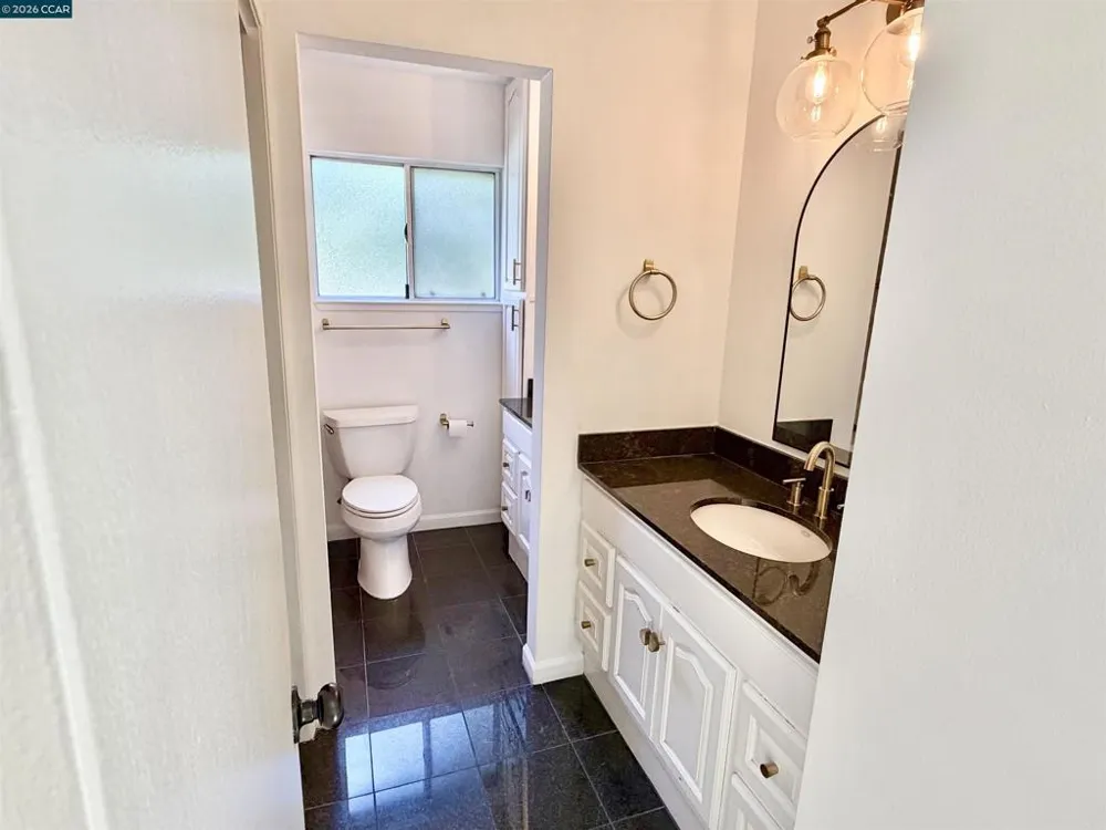 111 Ascot Ct #C Moraga, CA 94556
