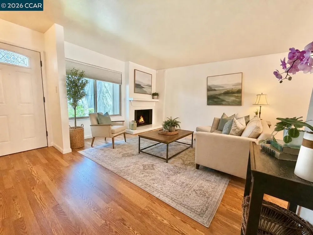 111 Ascot Ct #C Moraga, CA 94556