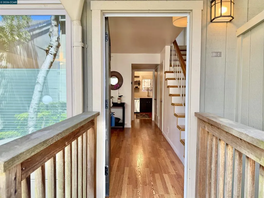 111 Ascot Ct #C Moraga, CA 94556