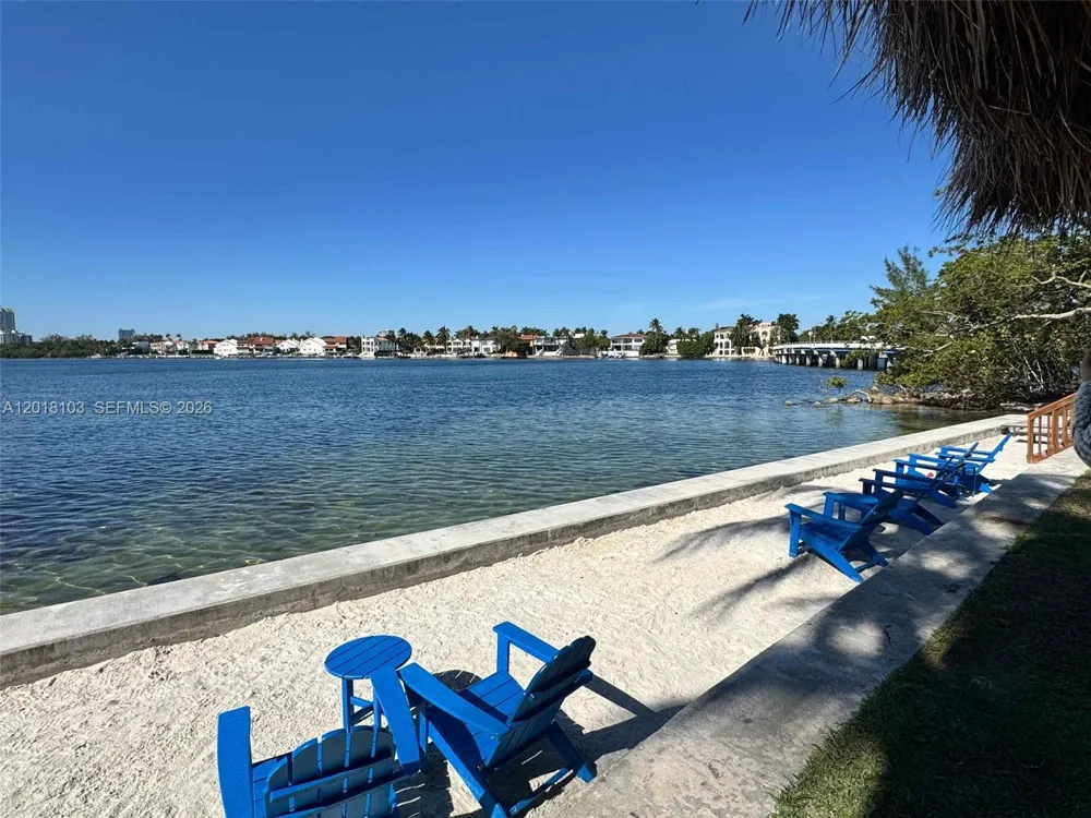 3 Grove Isle Dr #C410 Miami, FL 33133