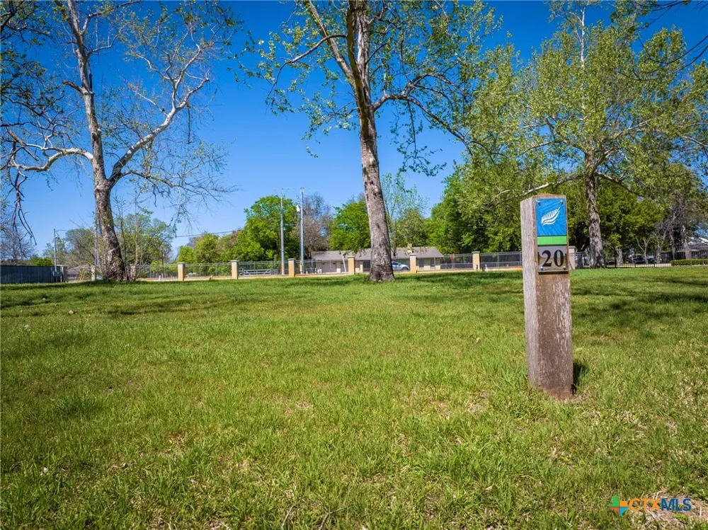 108 Cypress Way McQueeney, TX 78123