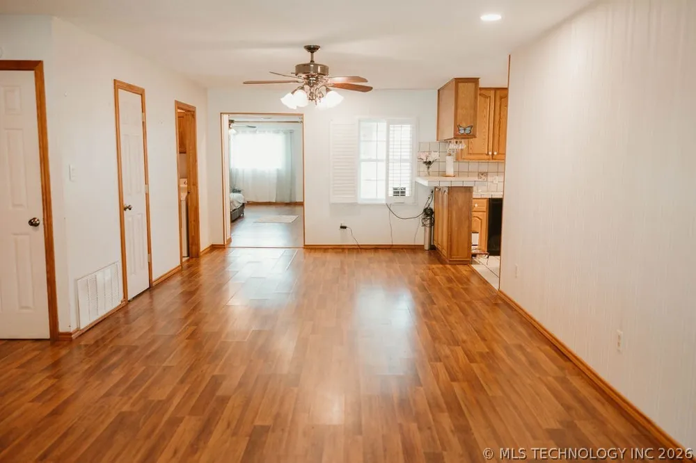 1901 Mason Durant, OK 74701