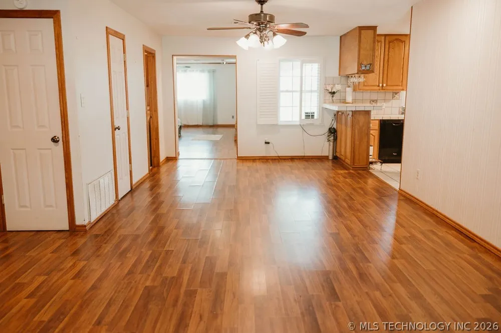 1901 Mason Durant, OK 74701