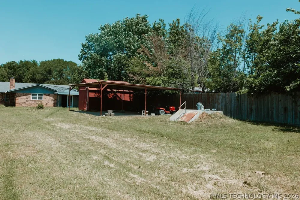 1901 Mason Durant, OK 74701