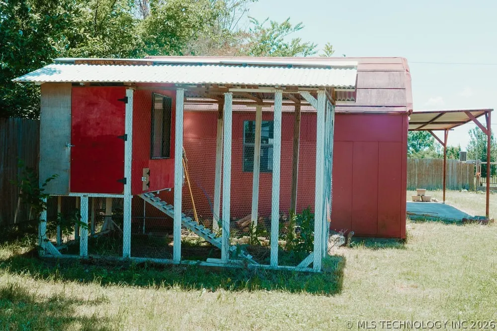 1901 Mason Durant, OK 74701