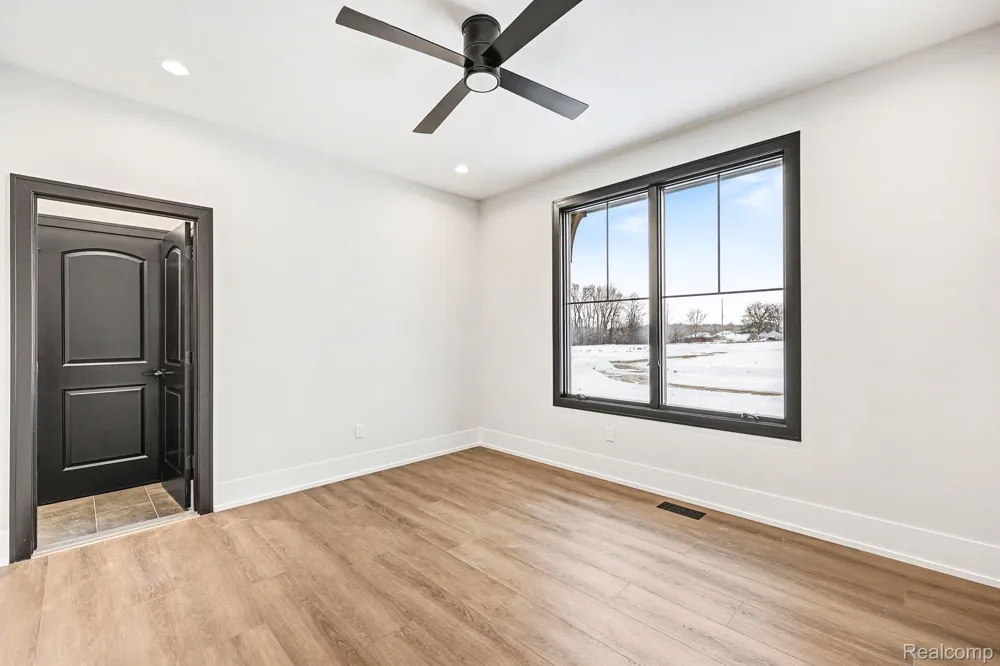 13268 Cousins Court Washington Township, MI 48094