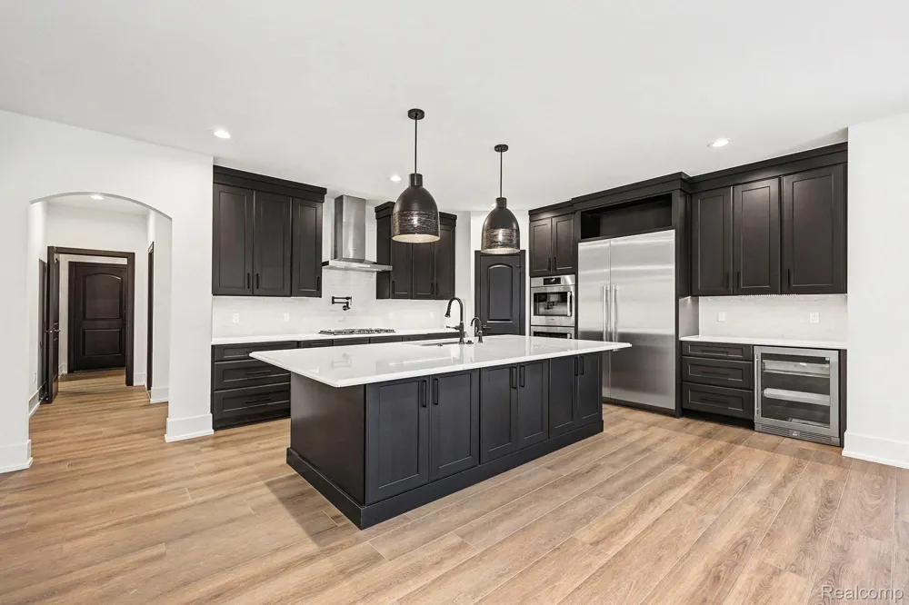 13268 Cousins Court Washington Township, MI 48094