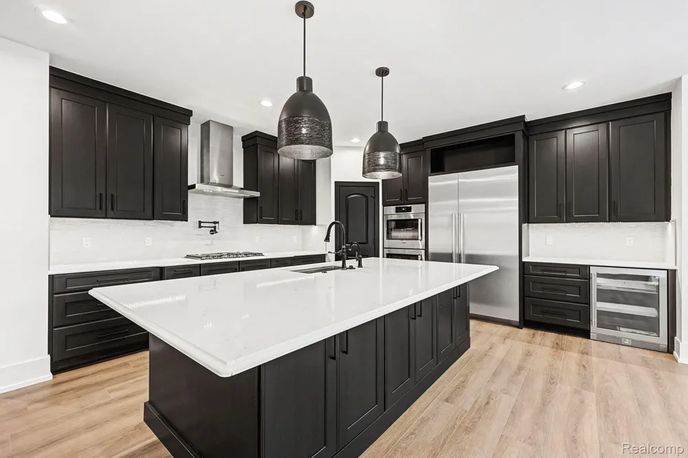 13268 Cousins Court Washington Township, MI 48094