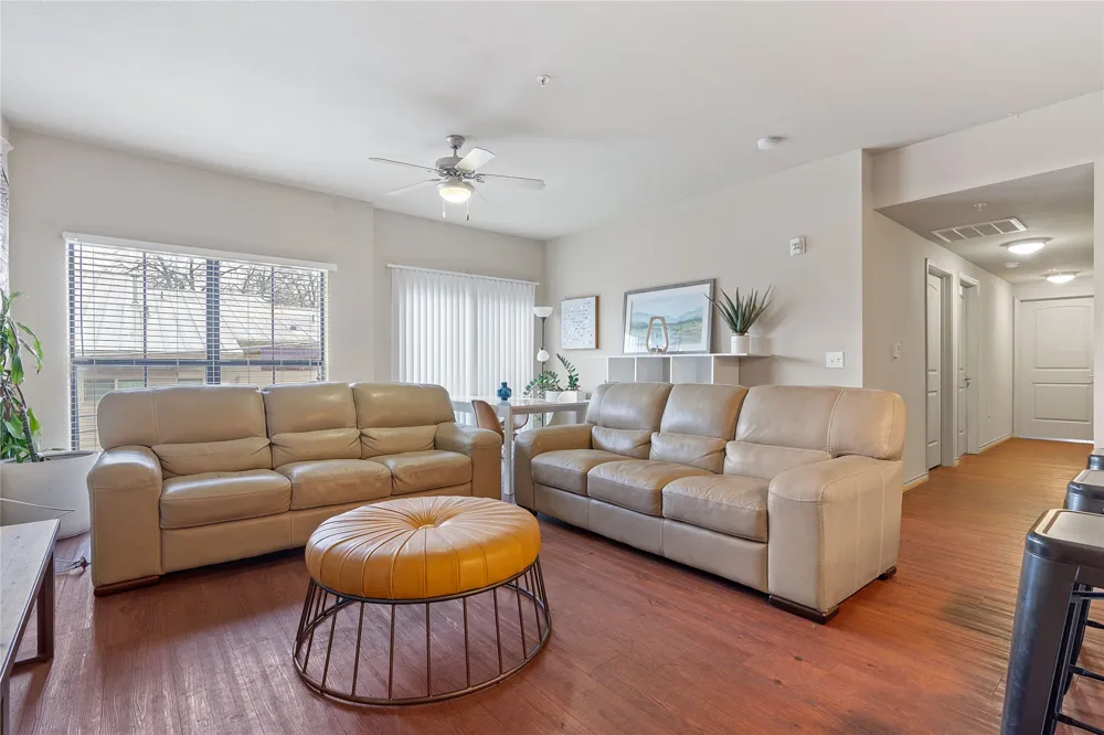 5117 Lamar Boulevard #100 Austin, TX 78751