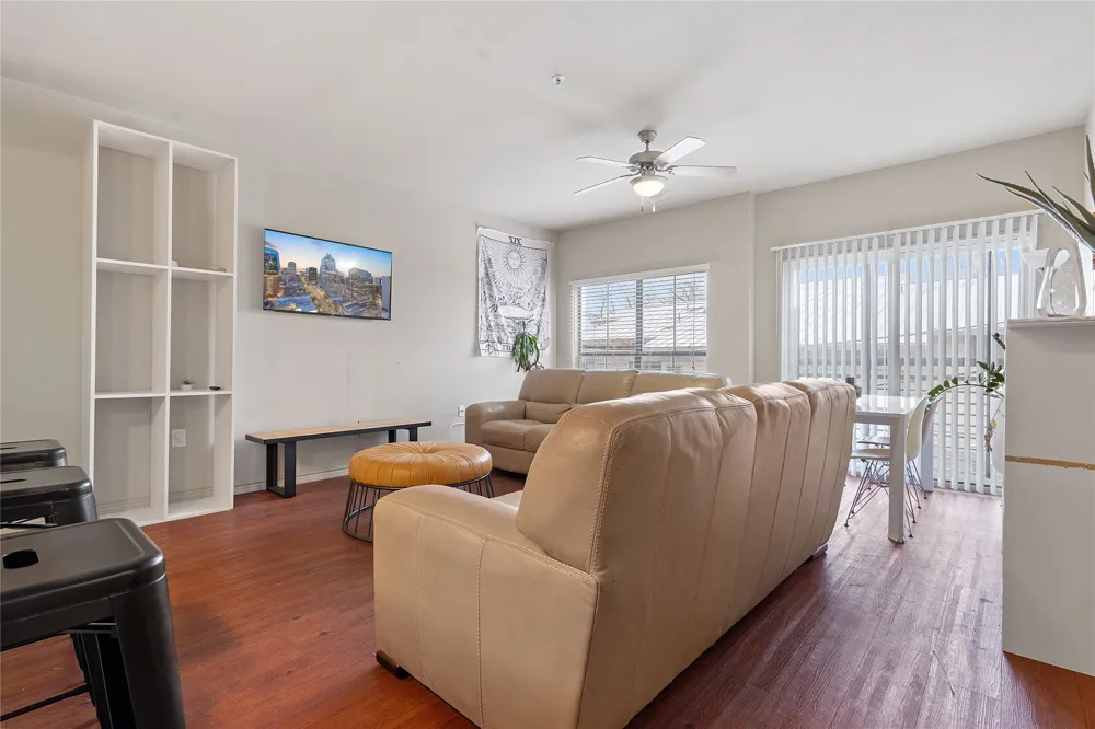 5117 Lamar Boulevard #100 Austin, TX 78751