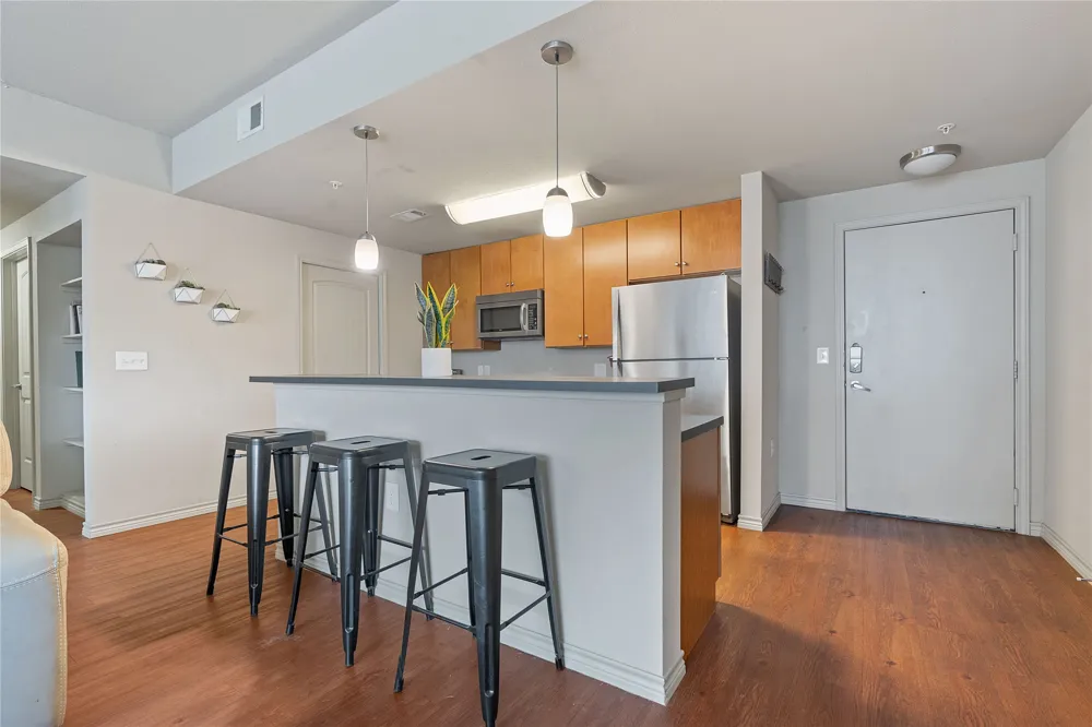 5117 Lamar Boulevard #100 Austin, TX 78751