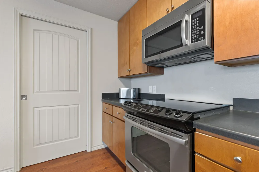 5117 Lamar Boulevard #100 Austin, TX 78751