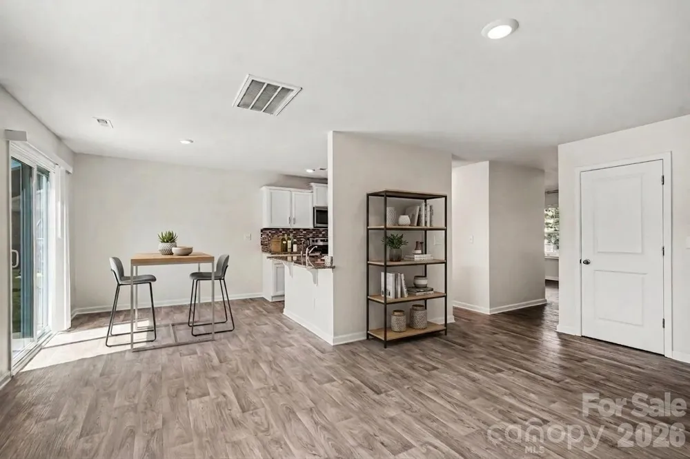 2727 Waybrook Drive Dallas, NC 28034
