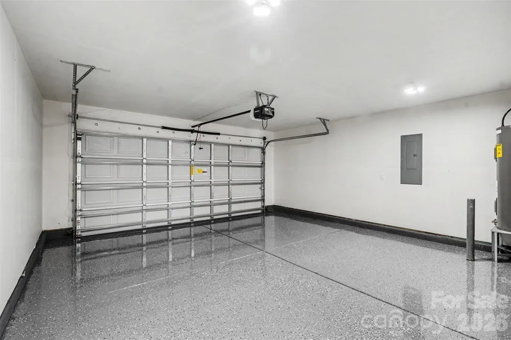 2727 Waybrook Drive Dallas, NC 28034