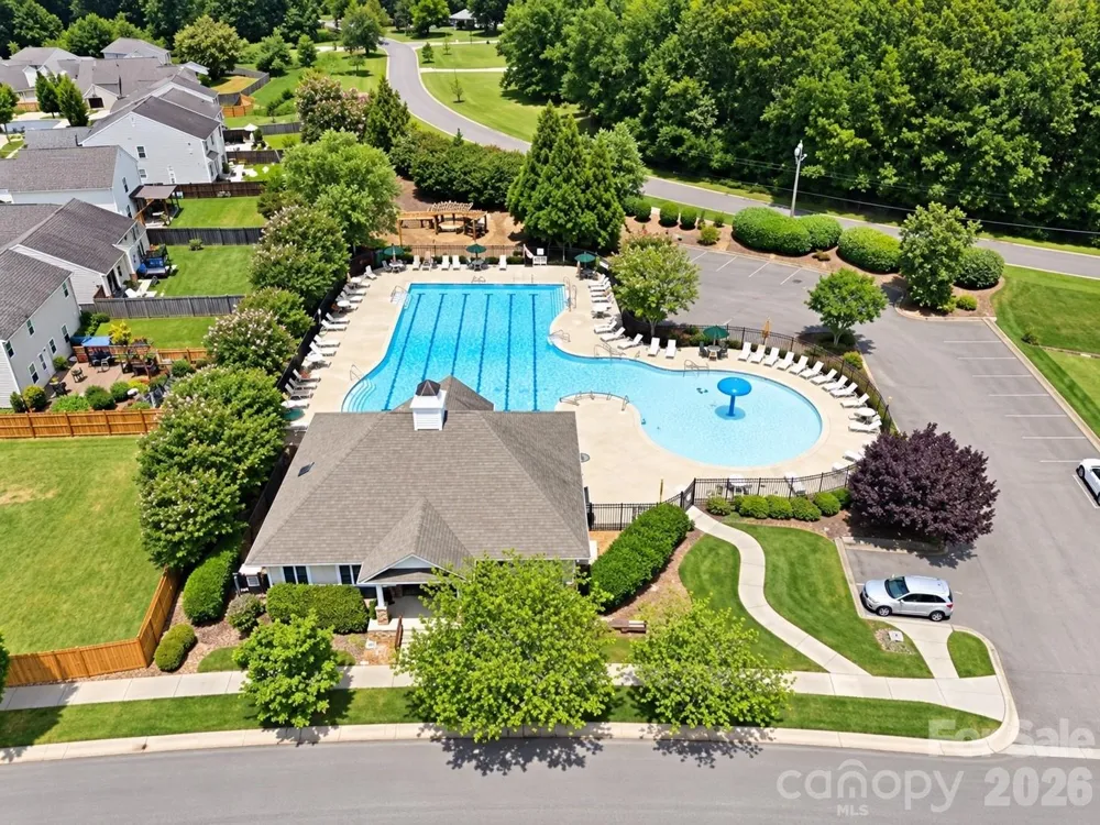 2727 Waybrook Drive Dallas, NC 28034